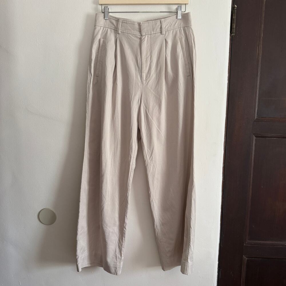 EVERLANE | Light Khaki Cotton Wide Leg Pleated Front Trousers 10 Short Pants